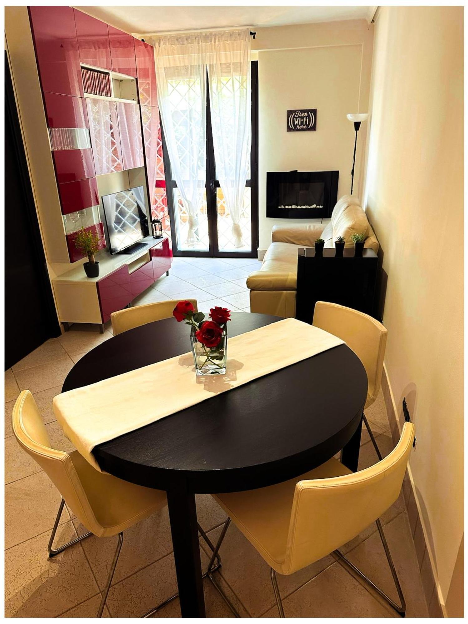Apartament Eva Le Residenze Marco Simone Zewnętrze zdjęcie